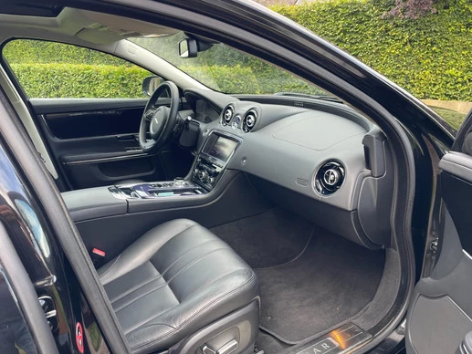Jaguar XJ - Afbeelding 8 van 30