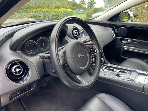 Jaguar XJ - Afbeelding 12 van 30