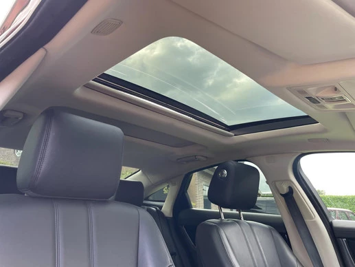 Jaguar XJ - Afbeelding 10 van 30