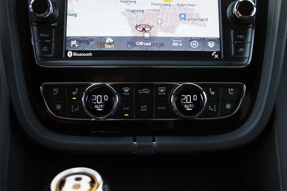 Bentley Bentayga - Afbeelding 24 van 30