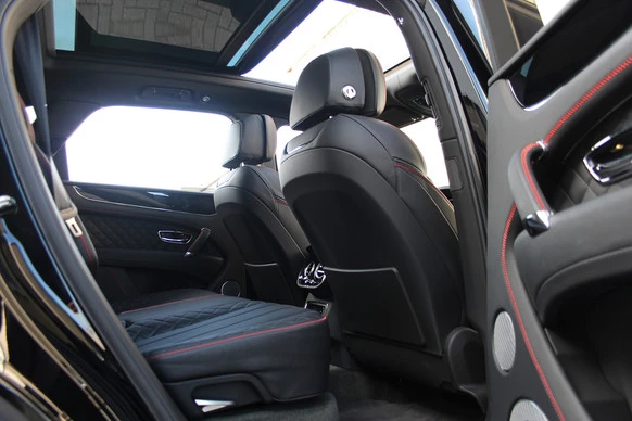 Bentley Bentayga - Afbeelding 27 van 30