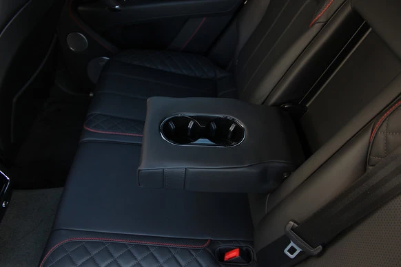 Bentley Bentayga - Afbeelding 29 van 30