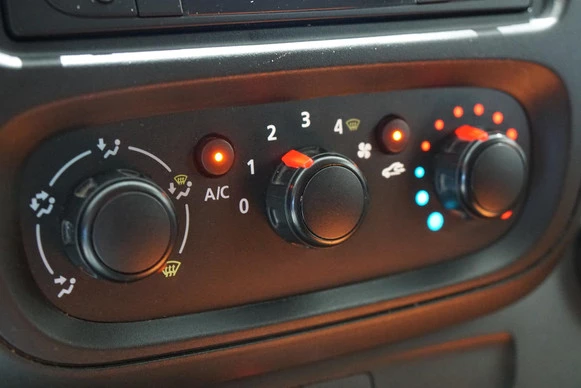 Renault Trafic - Afbeelding 15 van 27