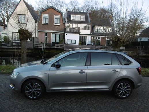 Škoda Rapid - Afbeelding 1 van 27