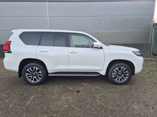 Toyota Land Cruiser - Afbeelding 3 van 21