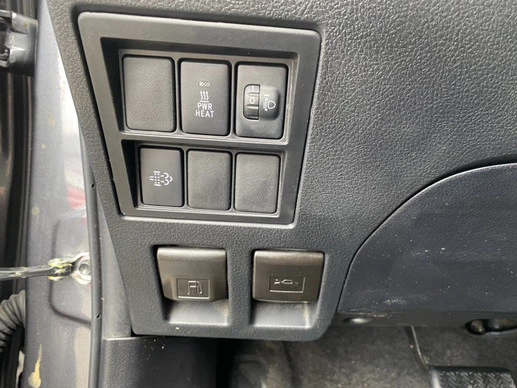 Toyota Hilux - Afbeelding 14 van 30