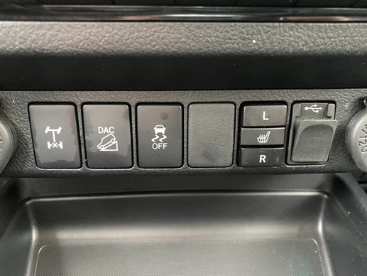 Toyota Hilux - Afbeelding 25 van 30