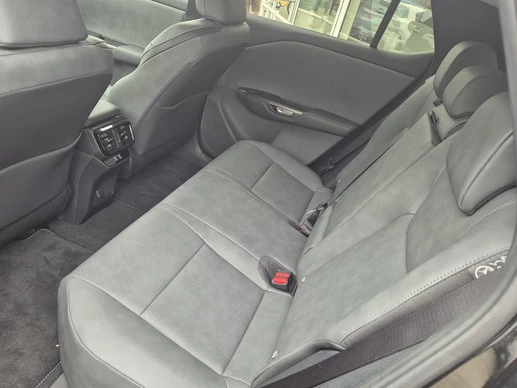 Lexus RZ - Afbeelding 4 van 30