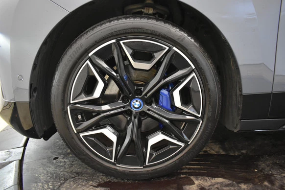 BMW iX - Afbeelding 18 van 30