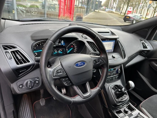 Ford Kuga - Afbeelding 10 van 25