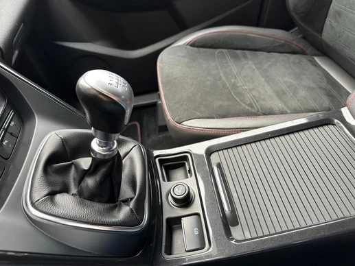 Ford Kuga - Afbeelding 17 van 25