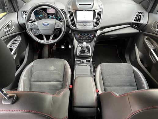Ford Kuga - Afbeelding 18 van 25