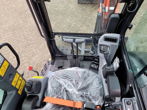 Kubota  - Afbeelding 12 van 14