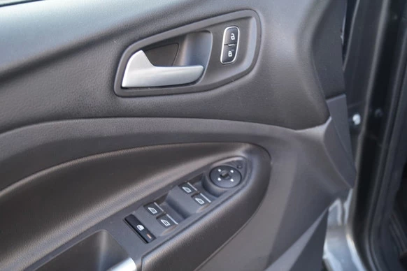 Ford Kuga - Afbeelding 12 van 30