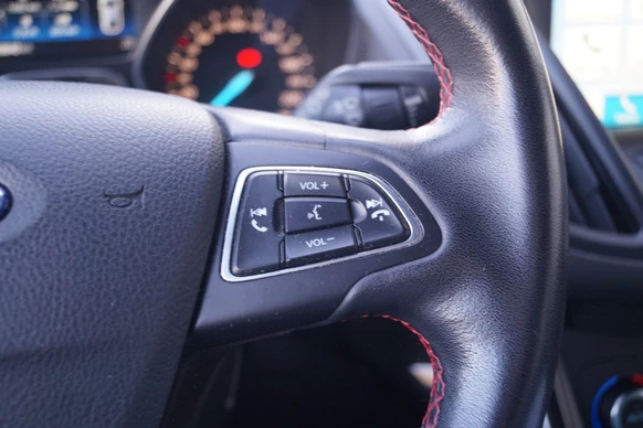 Ford Kuga - Afbeelding 15 van 30