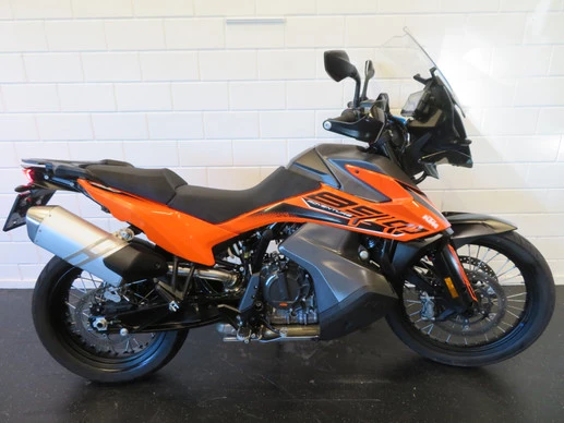 KTM 890 - Afbeelding 1 van 14