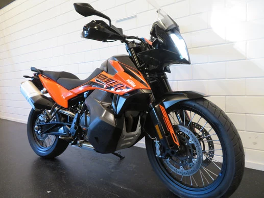 KTM 890 - Afbeelding 8 van 14