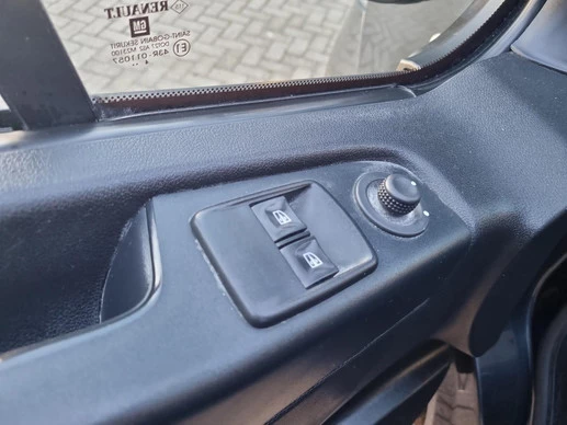 Renault Trafic - Afbeelding 21 van 23
