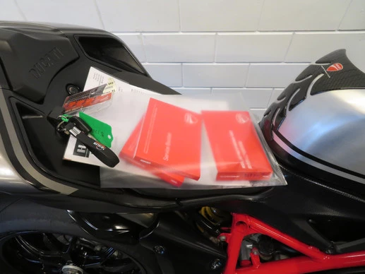 Ducati Super Sport - Afbeelding 12 van 14