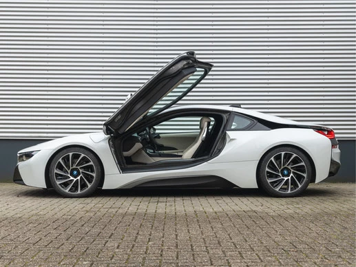 BMW i8 - Afbeelding 8 van 30