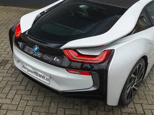 BMW i8 - Afbeelding 16 van 30