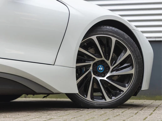 BMW i8 - Afbeelding 18 van 30