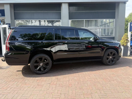 Cadillac Escalade - Afbeelding 2 van 30