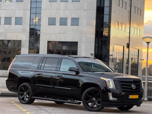 Cadillac Escalade - Afbeelding 18 van 30
