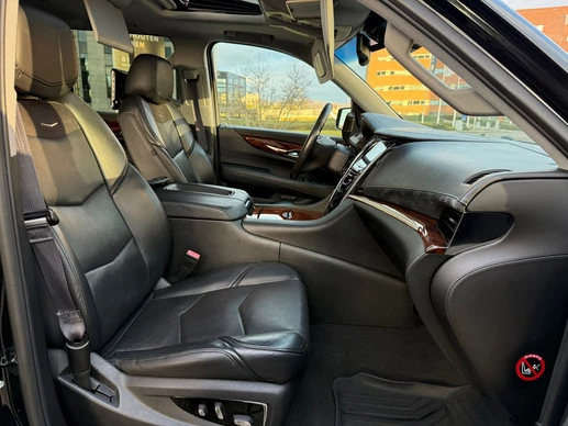 Cadillac Escalade - Afbeelding 28 van 30