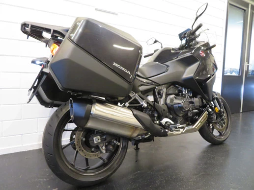 Honda NT 1100 - Afbeelding 11 van 15