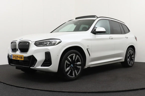 BMW iX3 - Afbeelding 1 van 30