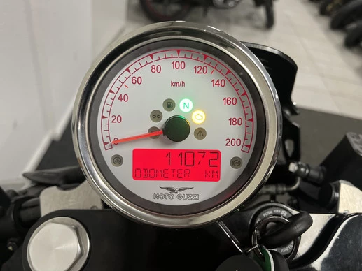 Moto Guzzi V9 - Afbeelding 2 van 21