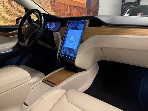 Tesla Model X - Afbeelding 13 van 30