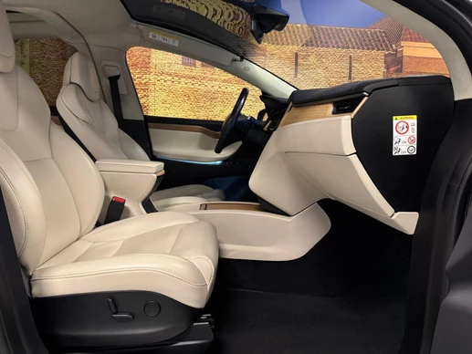 Tesla Model X - Afbeelding 14 van 30