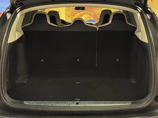 Tesla Model X - Afbeelding 17 van 30