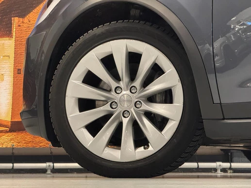 Tesla Model X - Afbeelding 18 van 30