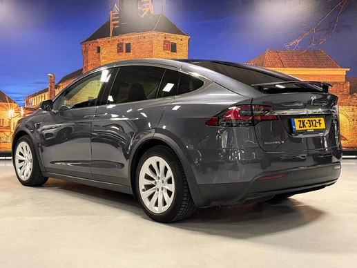 Tesla Model X - Afbeelding 19 van 30