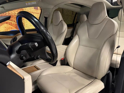 Tesla Model X - Afbeelding 22 van 30