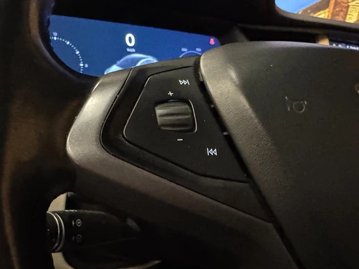 Tesla Model X - Afbeelding 25 van 30