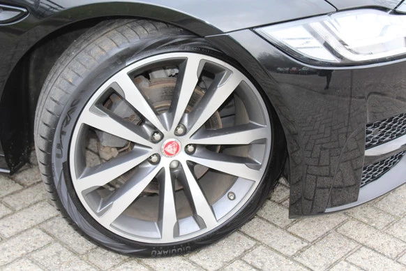 Jaguar XF - Afbeelding 14 van 30