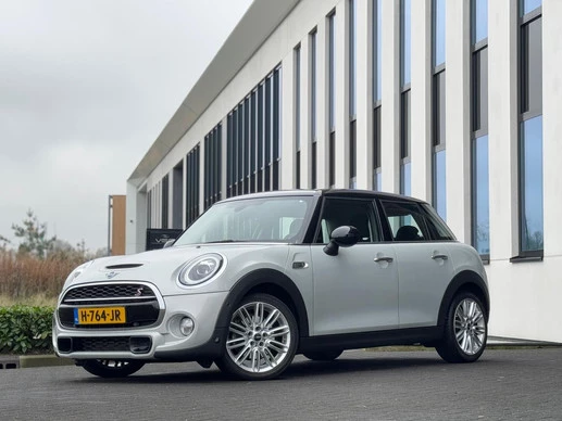 MINI Cooper S - Afbeelding 1 van 26