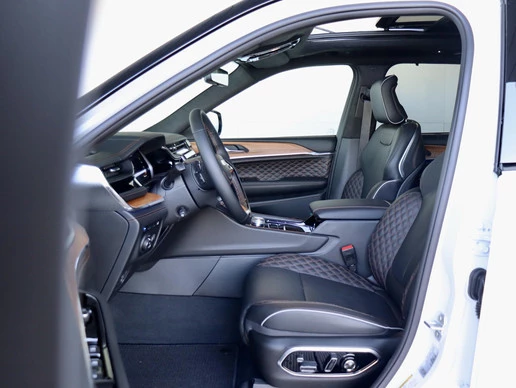 Jeep Grand Cherokee - Afbeelding 9 van 30