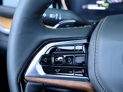 Jeep Grand Cherokee - Afbeelding 13 van 30