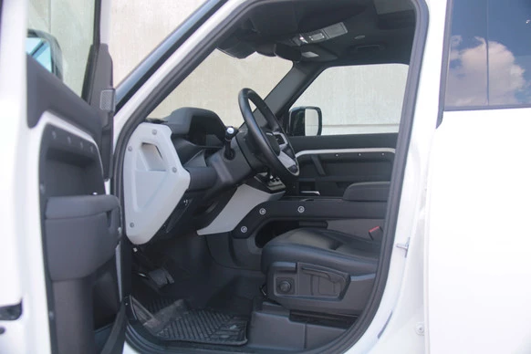 Land Rover Defender - Afbeelding 2 van 30