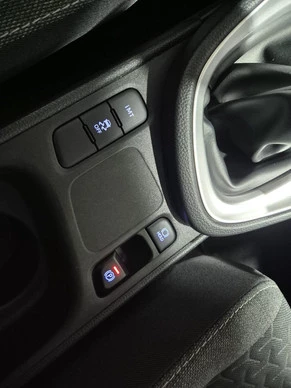 Toyota Yaris Cross - Afbeelding 17 van 27