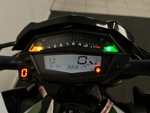 Kawasaki Z1000 - Afbeelding 2 van 19