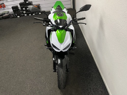 Kawasaki Z1000 - Afbeelding 8 van 19