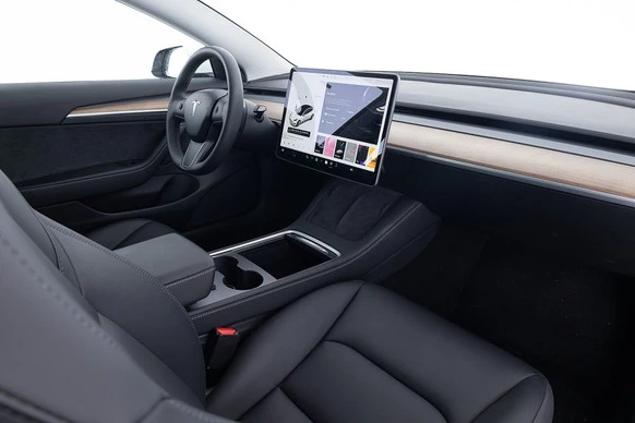 Tesla Model 3 - Afbeelding 4 van 26