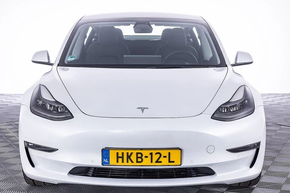 Tesla Model 3 - Afbeelding 19 van 26