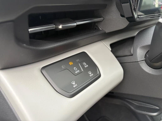 Ford Explorer - Afbeelding 27 van 28